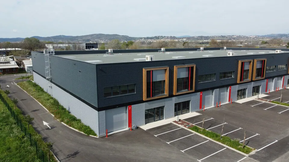LOCAL D'ACTIVITE - ENTREPOT A LOUER DE 5 800 M&sup2; DIVISIBLES A PARTIR DE 360 M&sup2;