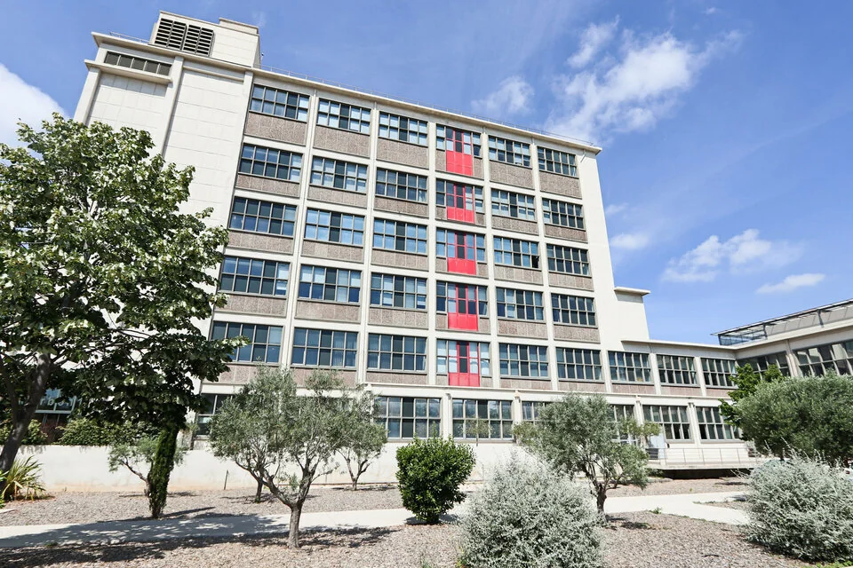BUREAUX A LOUER DE 1 560 M²