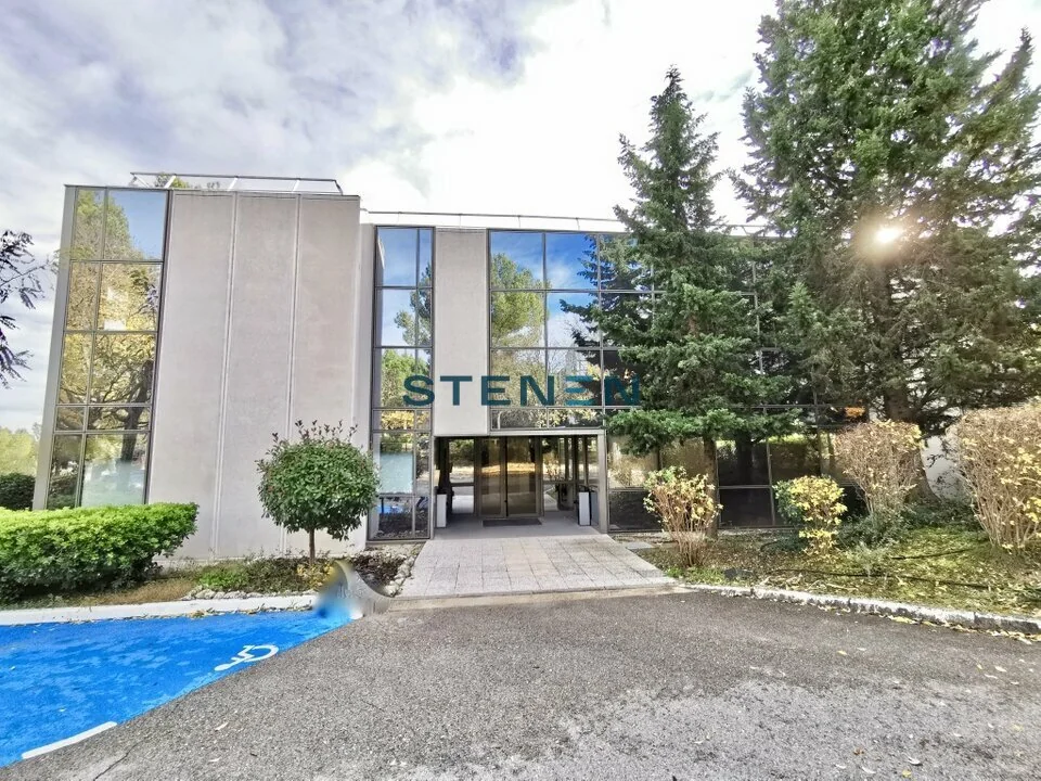 BUREAUX A LOUER DE 228 M²