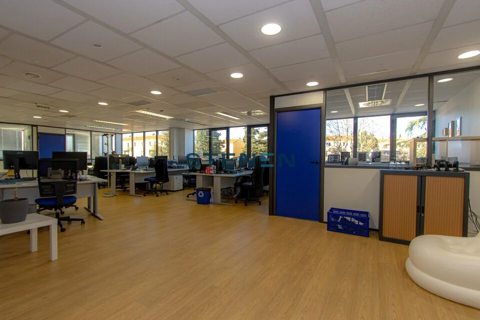 BUREAUX A LOUER DE 150 M²