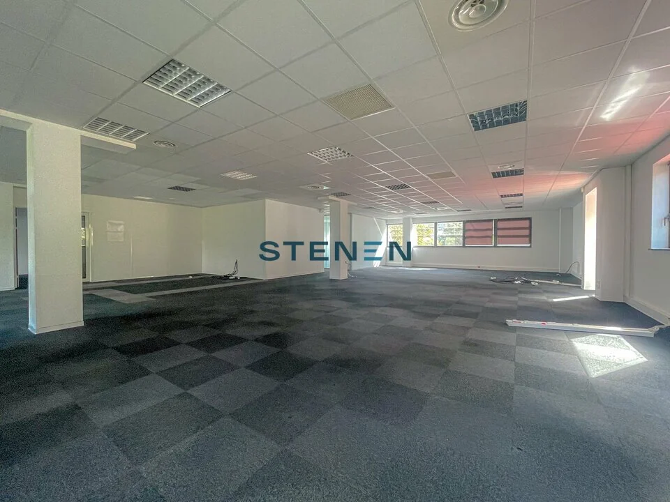 BUREAUX A LOUER DE 771 M²