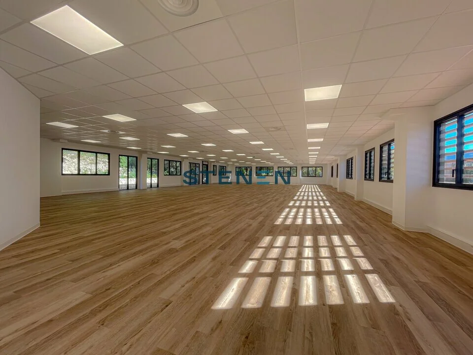 BUREAUX A LOUER DE 350 M²