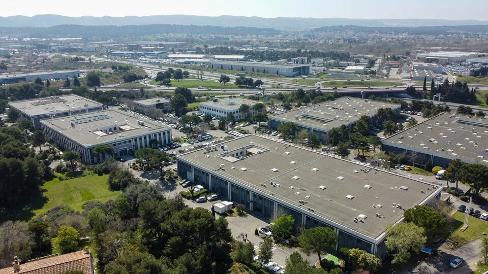 LOCAL D'ACTIVITÉ A LOUER DE 1 931 M² DIVISIBLES A PARTIR DE 699 M²