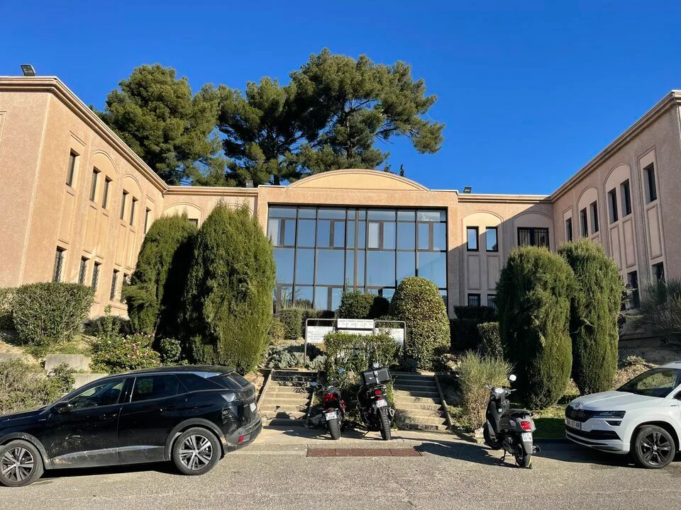 BUREAUX A LOUER DE 73 M²