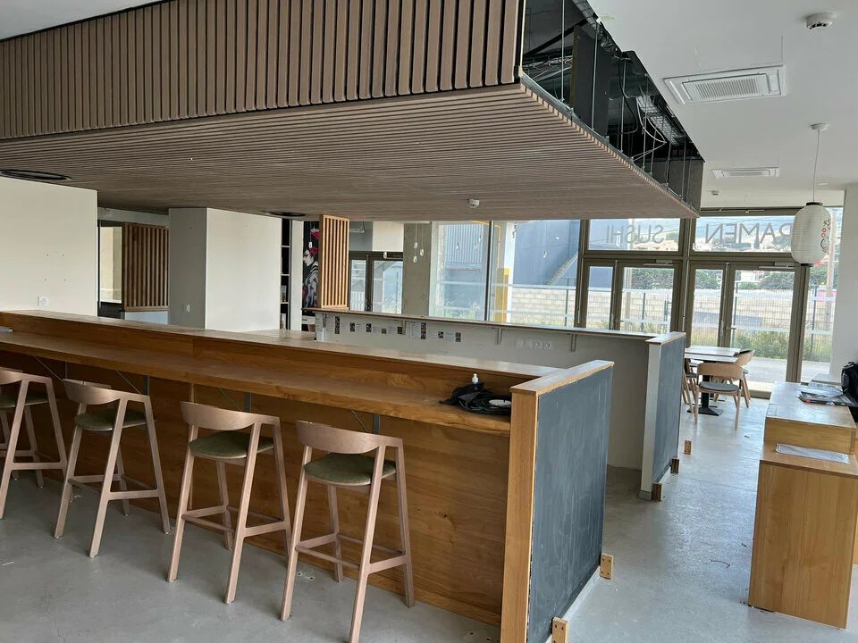 LOCAL COMMERCIAL A LOUER DE 272 M²