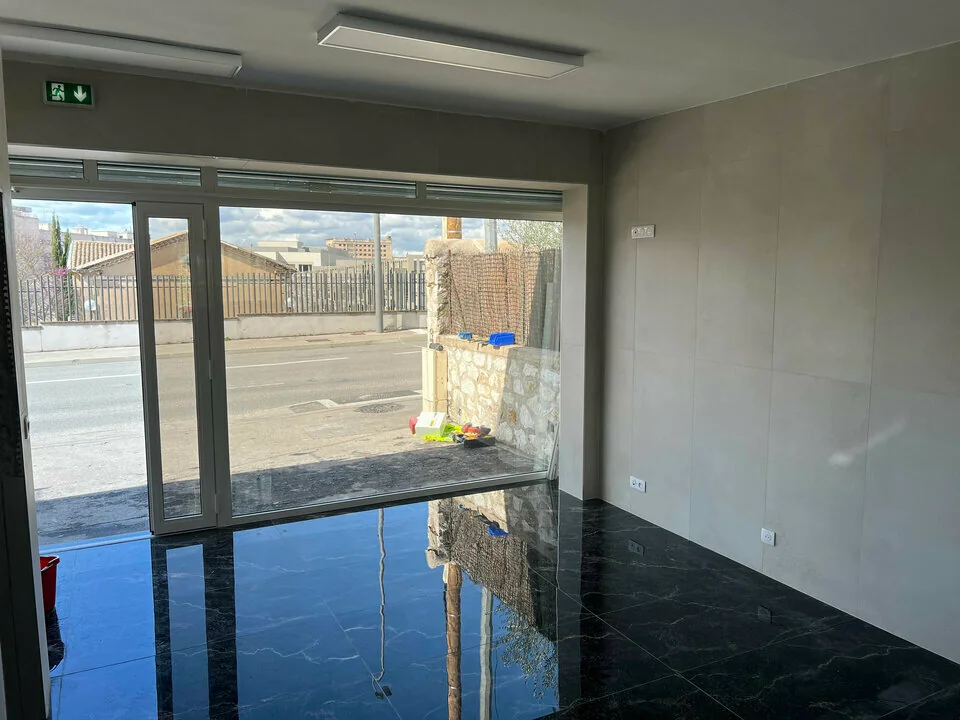 LOCAL COMMERCIAL A LOUER DE 25 M&sup2;