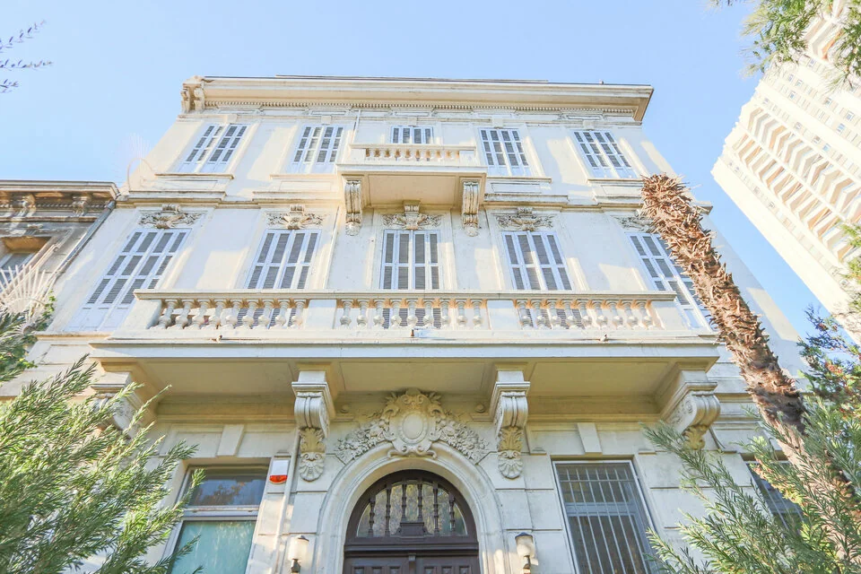 BUREAUX A VENDRE DE 436 M²