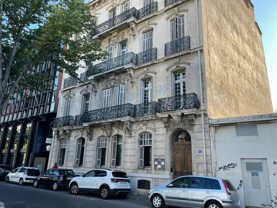 BUREAUX A VENDRE DE 210 M&sup2;