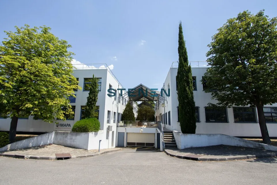 BUREAUX A LOUER DE 323 M&sup2;