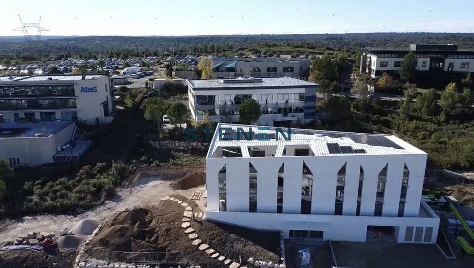 BUREAUX A LOUER DE 99 M&sup2;