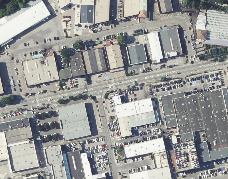 LOCAL COMMERCIAL A CEDER DE 150 M&sup2;