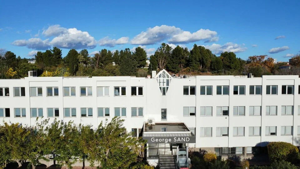 BUREAUX A LOUER DE 300 M²