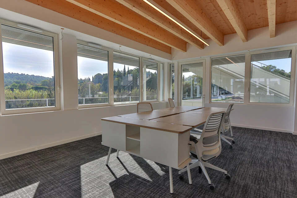 BUREAUX A LOUER DE 1 044 M²