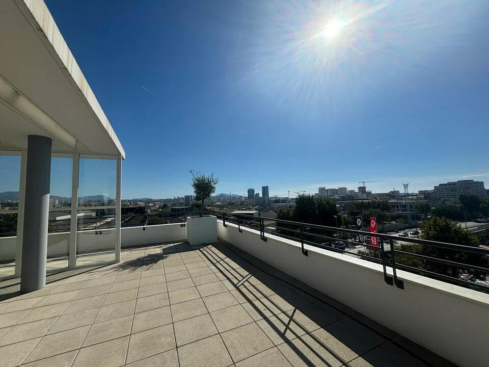 BUREAUX A LOUER DE 351 M&sup2;