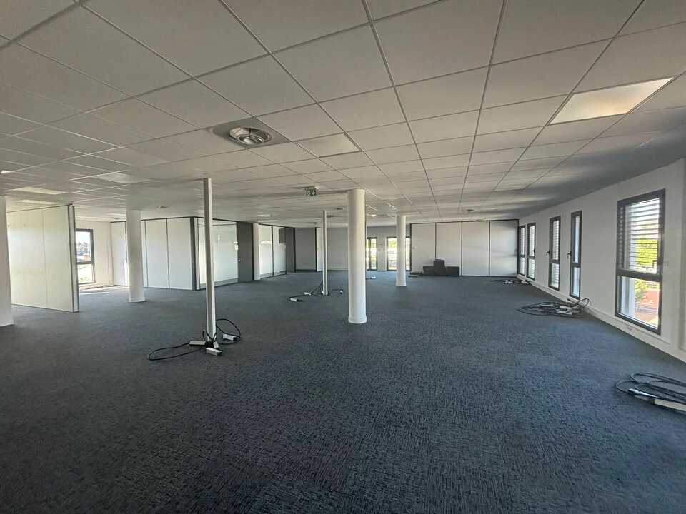 BUREAUX A LOUER DE 523 M²
