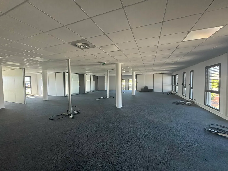 BUREAUX A LOUER DE 523 M&sup2;