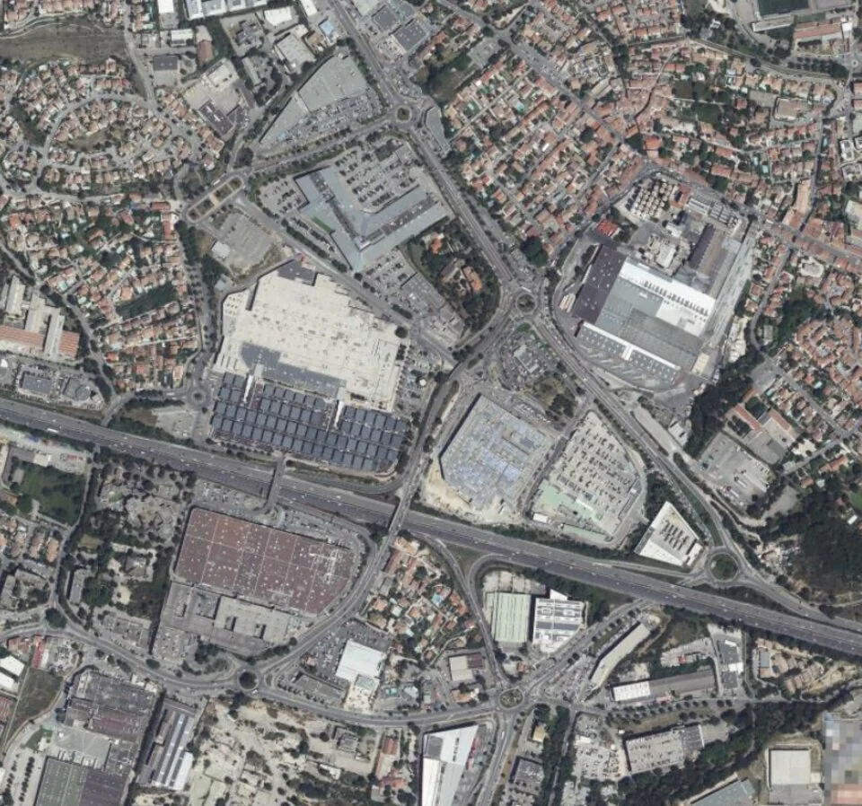 LOCAL COMMERCIAL A LOUER DE 223 M²