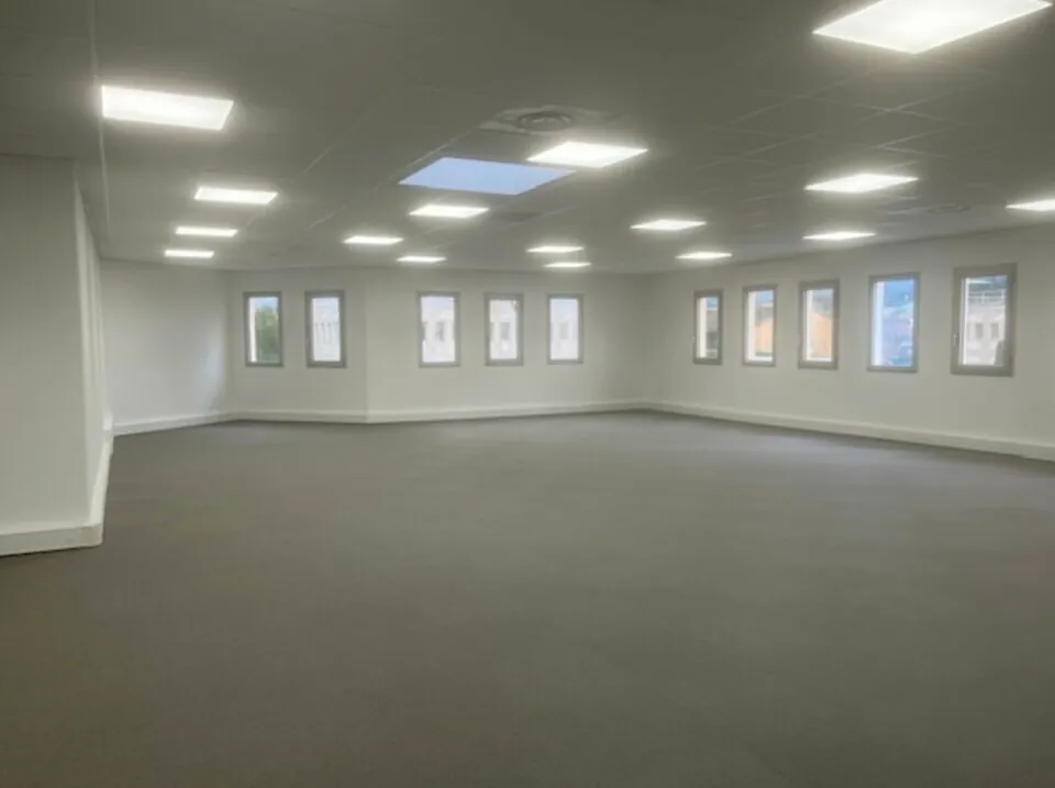 BUREAUX A LOUER DE 255 M&sup2;