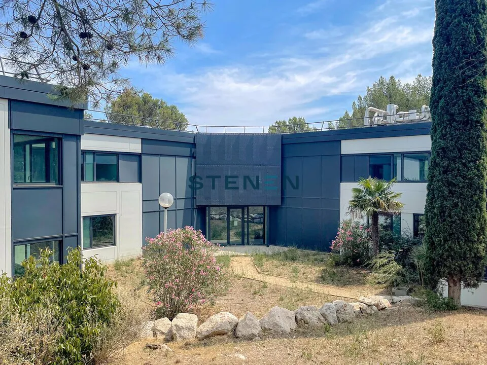 BUREAUX A LOUER DE 371 M&sup2;