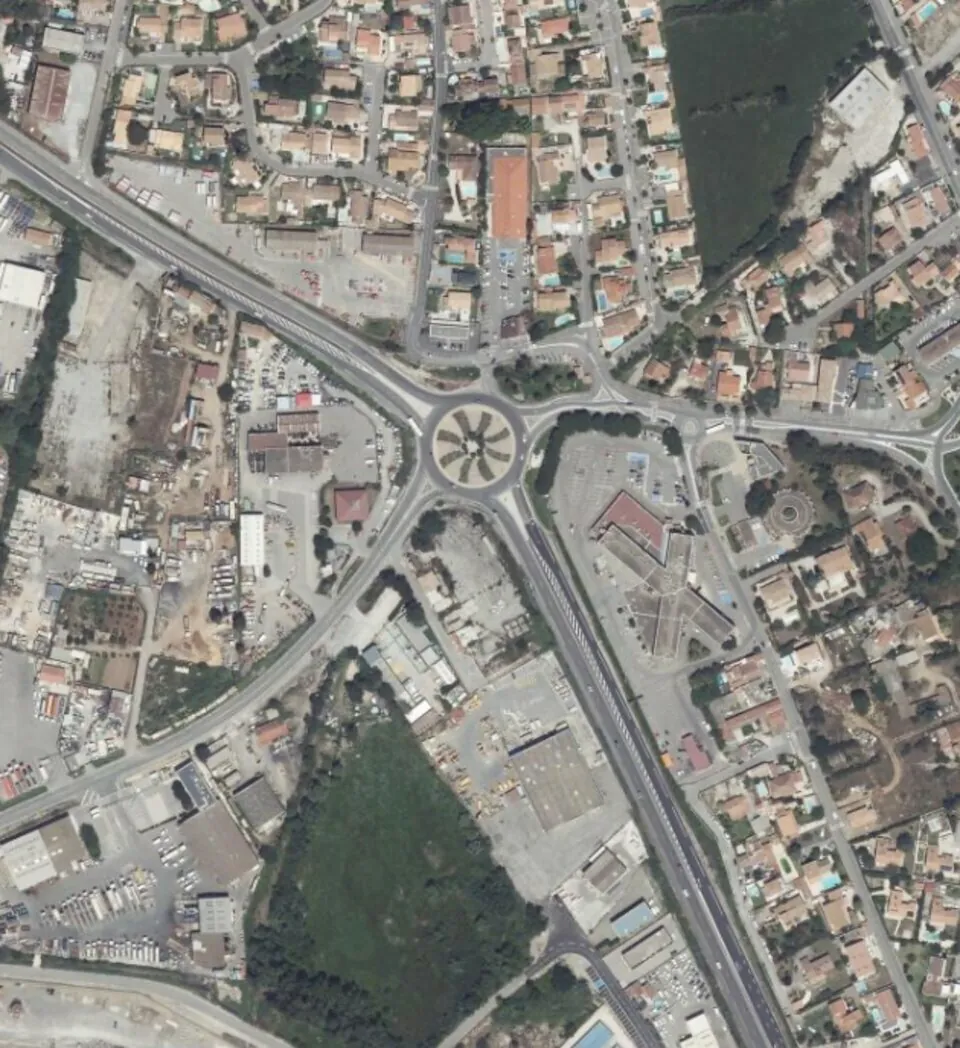 LOCAL COMMERCIAL A LOUER DE 138 M&sup2;