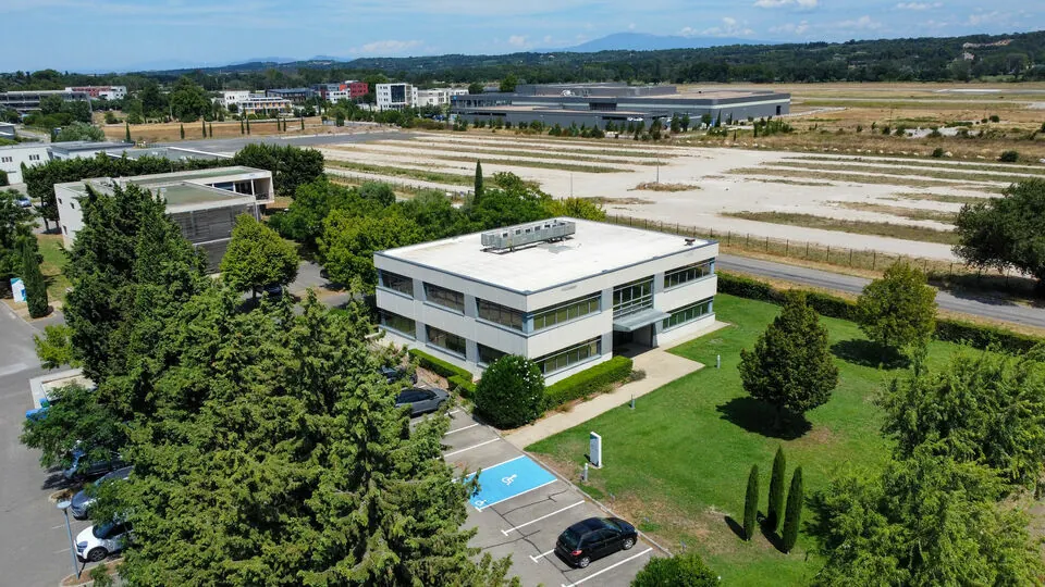 BUREAUX A LOUER DE 365 M&sup2;