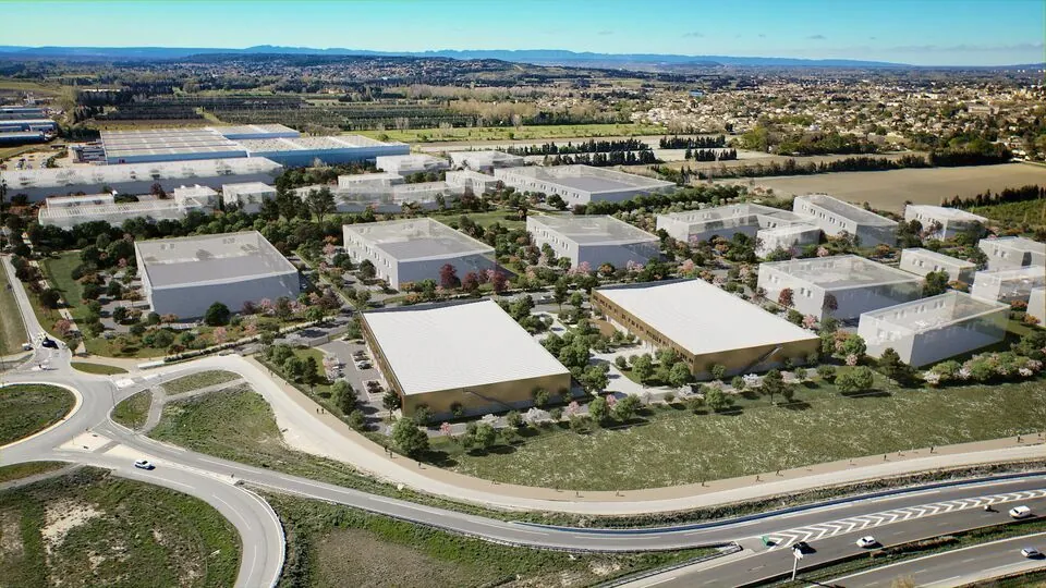 TERRAIN A VENDRE DE 7 972 M&sup2; DIVISIBLES A PARTIR DE 7 000 M&sup2;