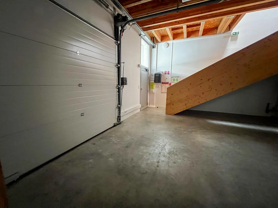 LOCAL D'ACTIVITE - MIXTE A VENDRE OU A LOUER DE 103 M&sup2;