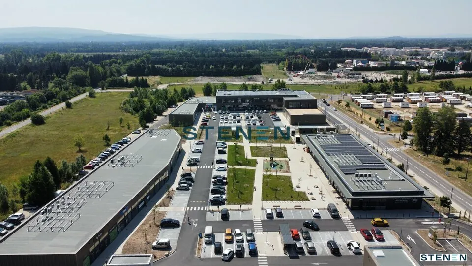 LOCAL COMMERCIAL A LOUER DE 139 M&sup2;